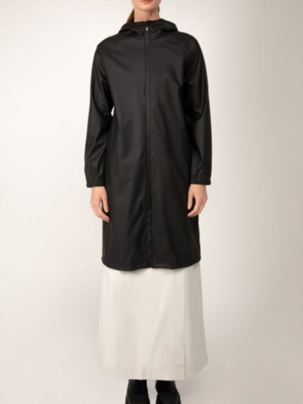 Oak + Fort long water-resistant hooded rain jacket black women's size S